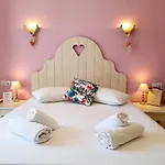 Odos Kentavron Hotel 2*